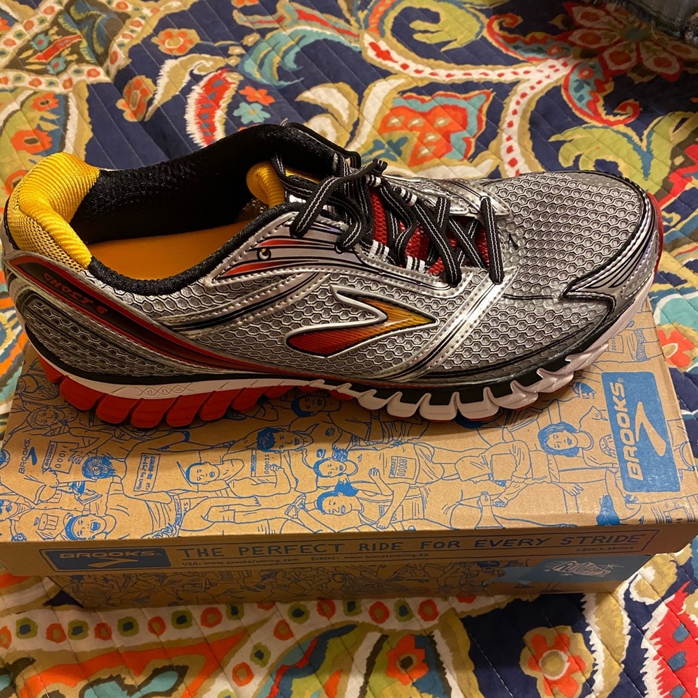 Brooks Men Running Shoes